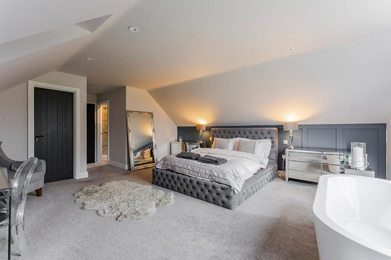 Rockdenes - Entire Property Hainford Екстериор снимка
